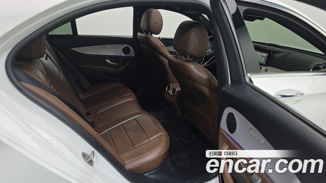 Mercedes-Benz E-Class (W213) E250 Avantgarde 2021 — фото 11