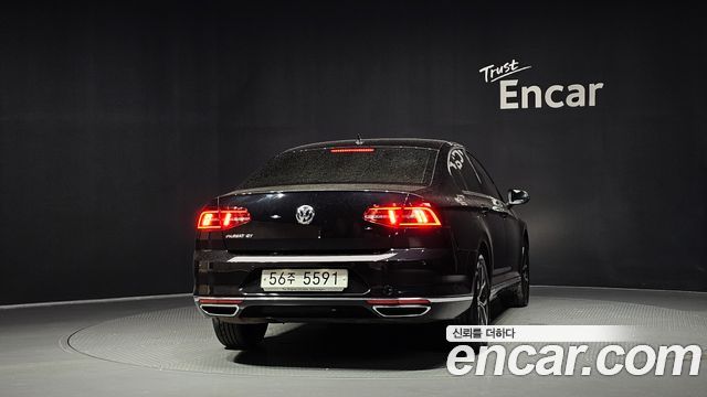 Volkswagen Passat GT (B8) 2.0 TDI Premium 2018 — фото 4