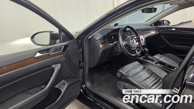 Volkswagen Passat GT (B8) 2.0 TDI Premium 2018 — фото 10