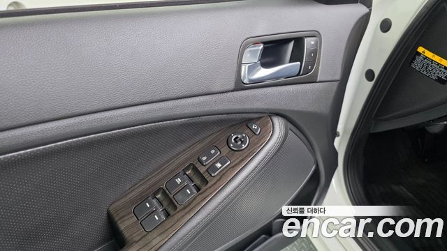 Kia K5 Noblesse 2014 — фото 36