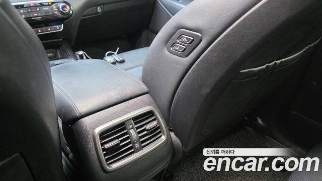 Kia Sorento Diesel 2.0 2WD Noblesse 2017 — фото 18