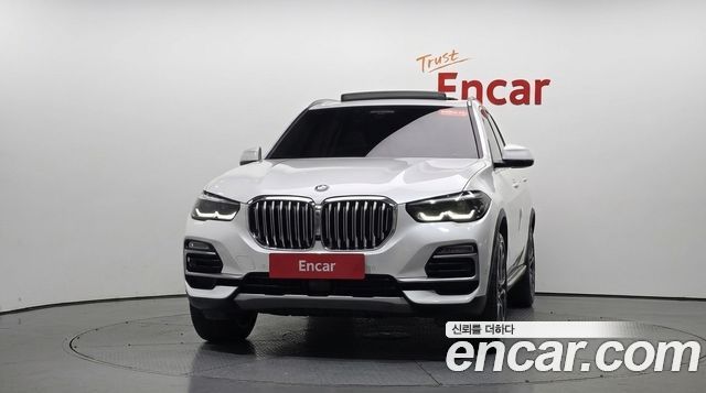 BMW X5 (G05) xDrive 40i xLine 2021 — фото 3