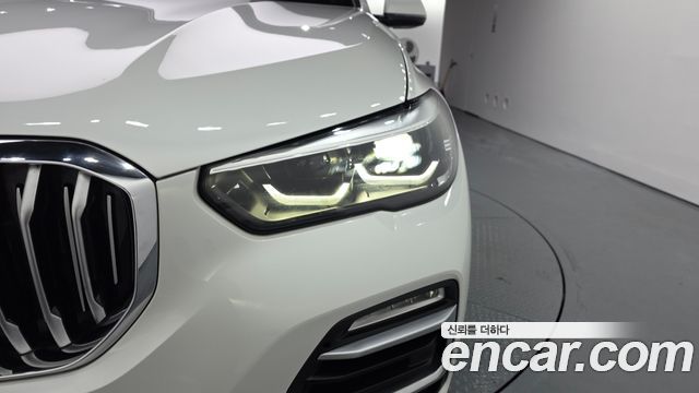 BMW X5 (G05) xDrive 40i xLine 2021 — фото 22