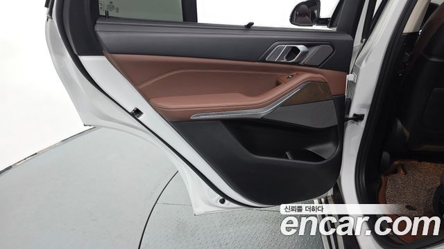 BMW X5 (G05) xDrive 40i xLine 2021 — фото 25