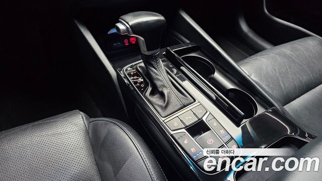 Kia K7 2.4 GDI Limited 2018 — фото 9