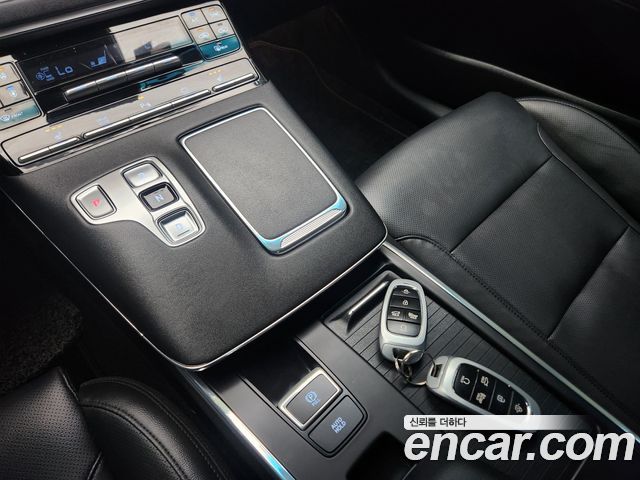 Hyundai Grandeur (IG) 3.0 LPi Rent Car Modern 2022 — фото 18