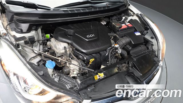 Hyundai Avante 1.6 GDi Smart Standard 2016 — фото 6