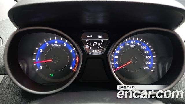 Hyundai Avante 1.6 GDi Smart Standard 2016 — фото 8