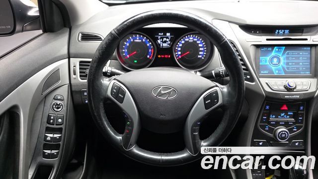 Hyundai Avante 1.6 GDi Smart Standard 2016 — фото 13