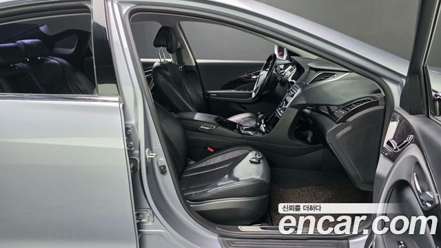 Hyundai Grandeur (HG) HG240 Modern 2016 — фото 26