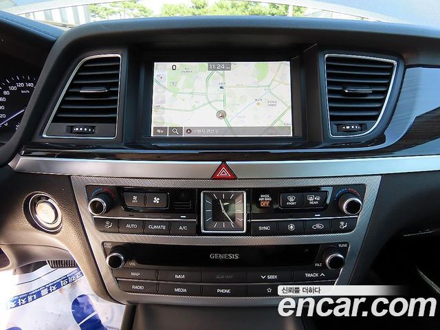 Genesis G80 3.3 GDI AWD Luxury 2020 — фото 17