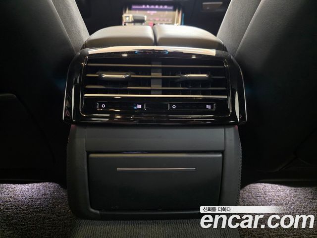 Audi A8 (D5) 55 TFSI Quattro Premium LWB 2022 — фото 22