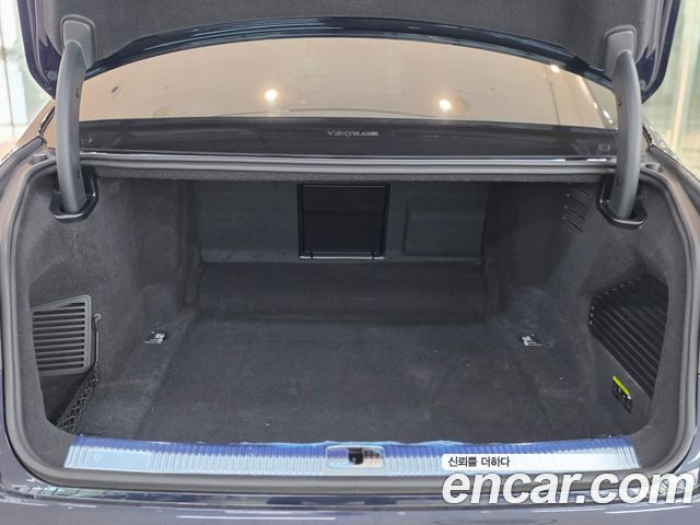 Audi A8 (D5) 55 TFSI Quattro Premium LWB 2022 — фото 23