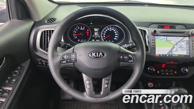 Kia Sportage R Diesel 2WD Prestige 2015 — фото 13