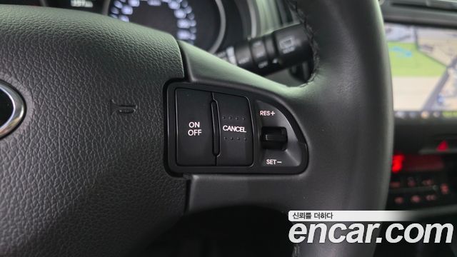 Kia Sportage R Diesel 2WD Prestige 2015 — фото 27