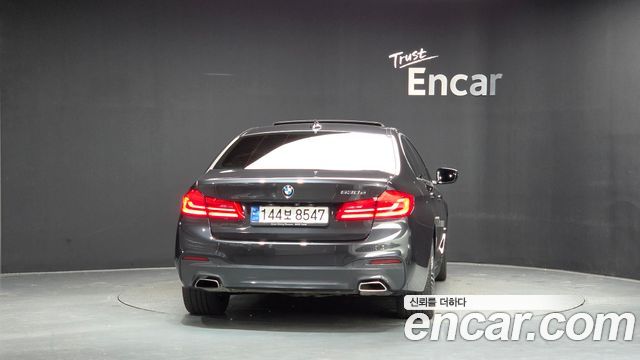 BMW 5 Series (G30) 530e M Sport 2020 — фото 4