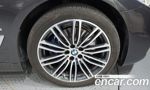 BMW 5 Series (G30) 530e M Sport 2020 — фото 5