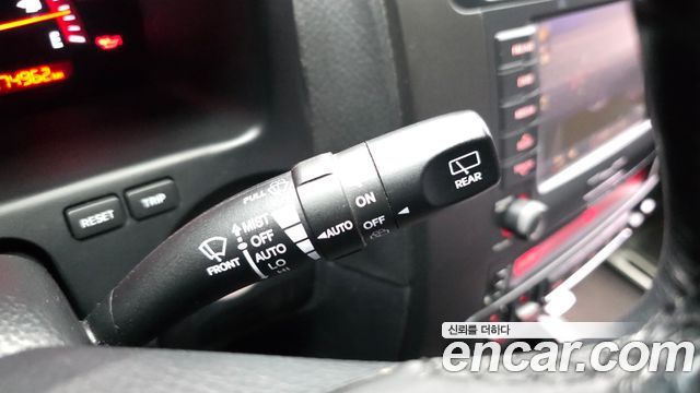 Kia Mohave 4WD KV 300 2015 — фото 28
