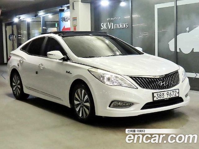Hyundai Grandeur Hybrid (HG) Premium