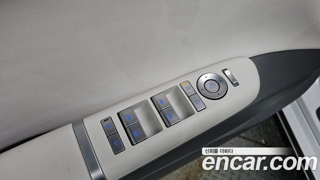 Hyundai Grandeur Hybrid (GN7) Exclusive 2023 — фото 18