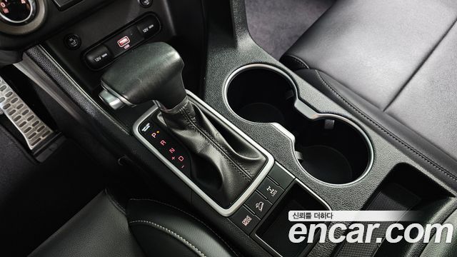 Kia Sportage The Bold Diesel 2.0 4WD Luxury 2019 — фото 9