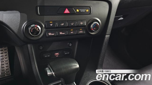 Kia Sportage The Bold Diesel 2.0 4WD Luxury 2019 — фото 19