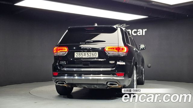 Jeep Grand Cherokee 3.0 Diesel Overland Summit WK2 2020 — фото 4