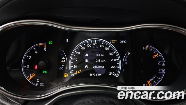 Jeep Grand Cherokee 3.0 Diesel Overland Summit WK2 2020 — фото 8