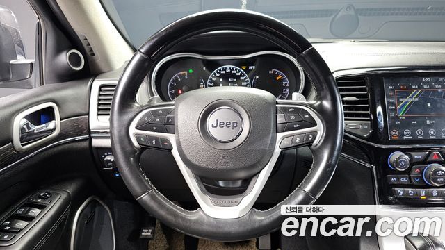 Jeep Grand Cherokee 3.0 Diesel Overland Summit WK2 2020 — фото 13