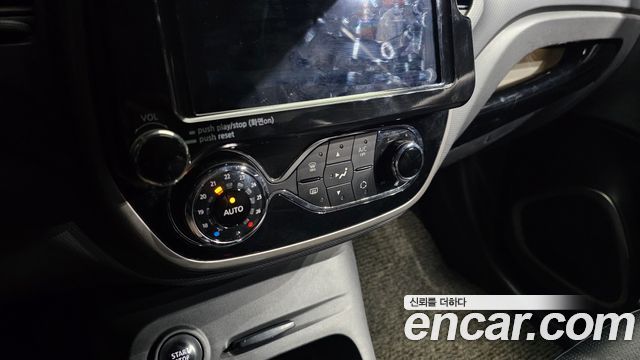 Renault Korea QM3 LE 2016 — фото 31