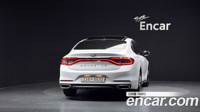 Hyundai Grandeur (IG) 3.0 LPi Modern (Rental Car) 2018 — фото 4