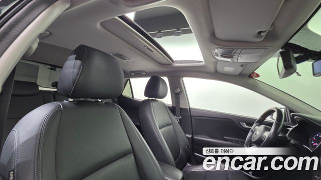 Kia Stonic Diesel 1.6 Prestige 2018 — фото 20