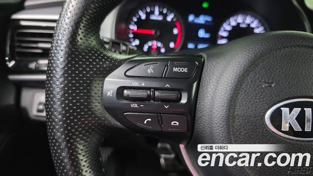 Kia Stonic Diesel 1.6 Prestige 2018 — фото 30