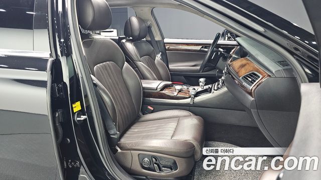 Genesis EQ900 3.8 GDI AWD Prestige 2017 — фото 26
