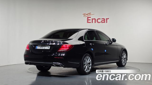 Mercedes-Benz E-Class (W213) E300 Exclusive 2018 — фото 2