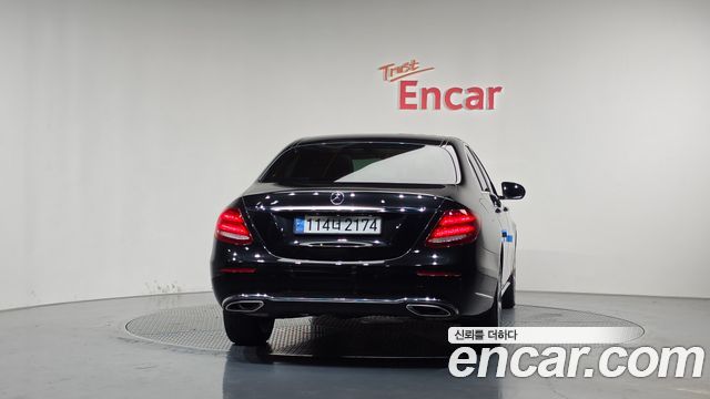 Mercedes-Benz E-Class (W213) E300 Exclusive 2018 — фото 4