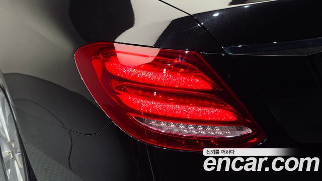 Mercedes-Benz E-Class (W213) E300 Exclusive 2018 — фото 23