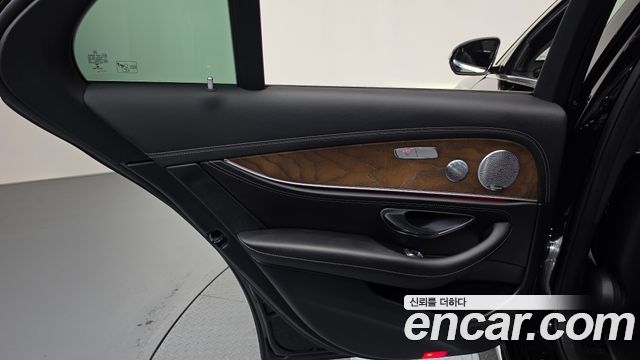 Mercedes-Benz E-Class (W213) E300 Exclusive 2018 — фото 25