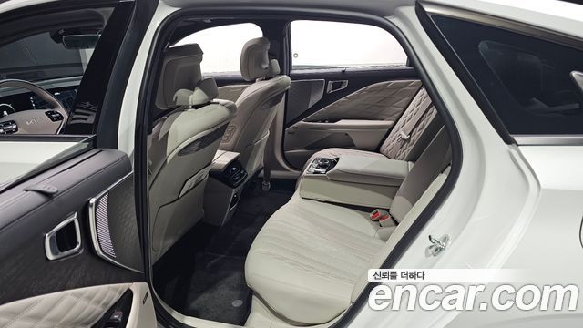Kia K8 Hybrid Signature 2022 — фото 15