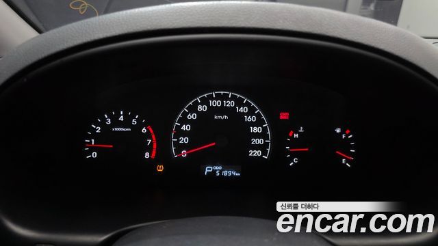Hyundai Grand Starex Van 3-Seater LPi Smart 2018 — фото 8
