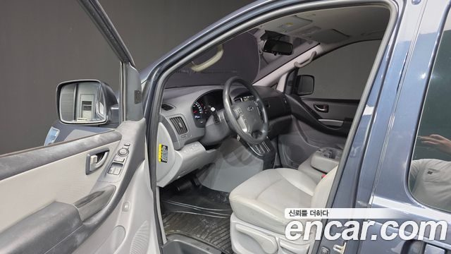Hyundai Grand Starex Van 3-Seater LPi Smart 2018 — фото 10