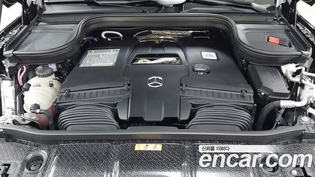 Mercedes-Benz GLS-Class (X167) Maybach GLS600 4MATIC 2025 — фото 6