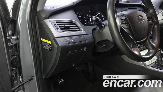 Hyundai Sonata (LF) LPI Premium 2016 — фото 13
