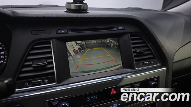 Hyundai Sonata (LF) LPI Premium 2016 — фото 16