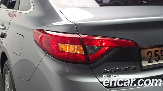 Hyundai Sonata (LF) LPI Premium 2016 — фото 23