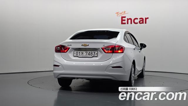 Chevrolet Cruze 1.4 Turbo LT Deluxe 2017 — фото 4