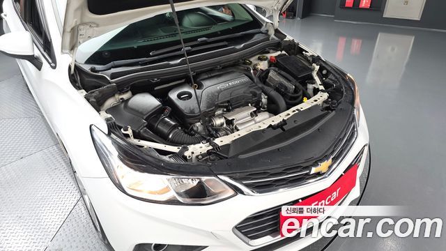 Chevrolet Cruze 1.4 Turbo LT Deluxe 2017 — фото 6