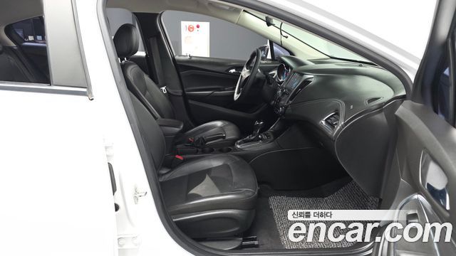 Chevrolet Cruze 1.4 Turbo LT Deluxe 2017 — фото 11