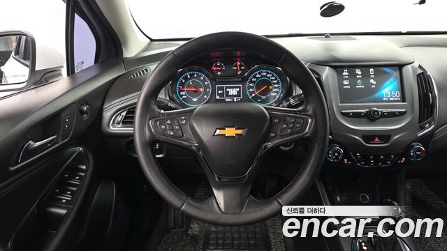 Chevrolet Cruze 1.4 Turbo LT Deluxe 2017 — фото 13