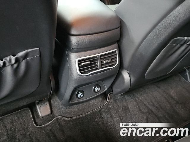 Hyundai Santa Fe HEV 1.6 2WD Exclusive 2022 — фото 17